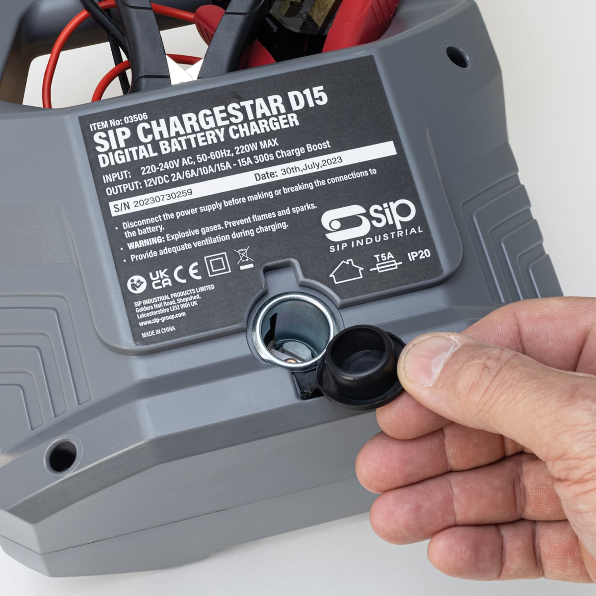 SIP Chargestar Digital D15 Battery Charger